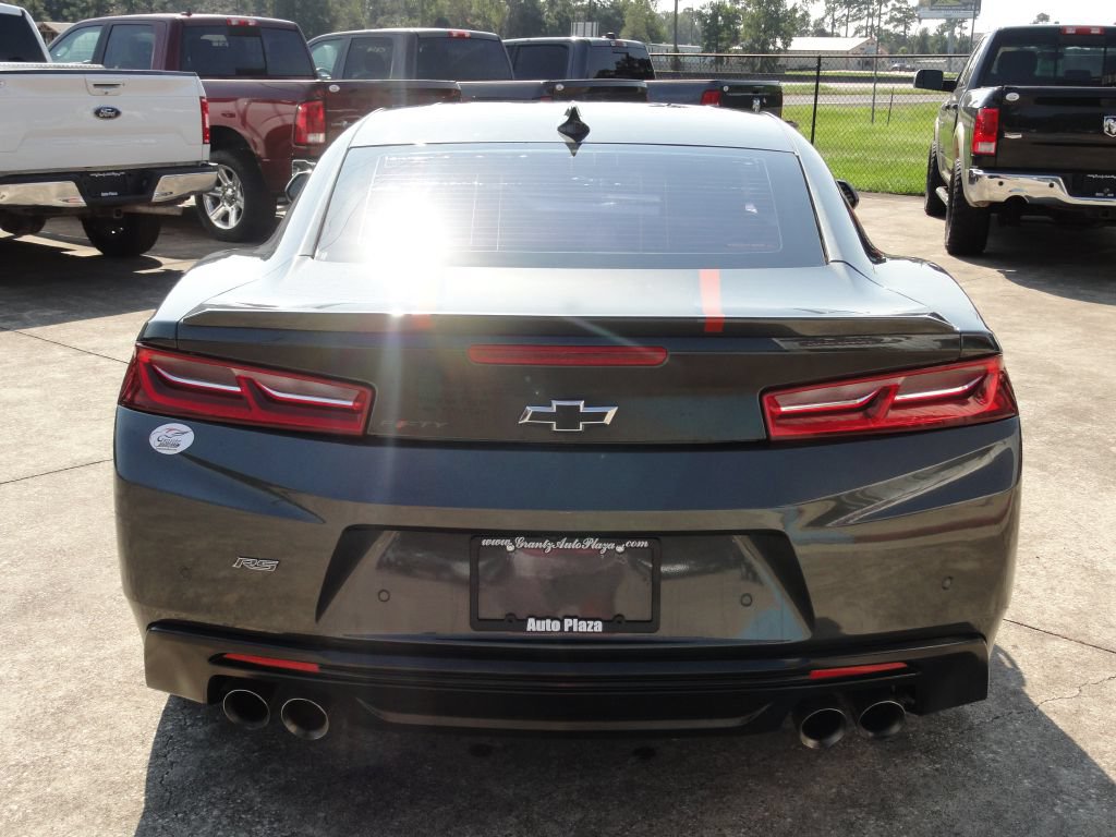 Used 2017 Chevrolet Camaro LT RWD image 4