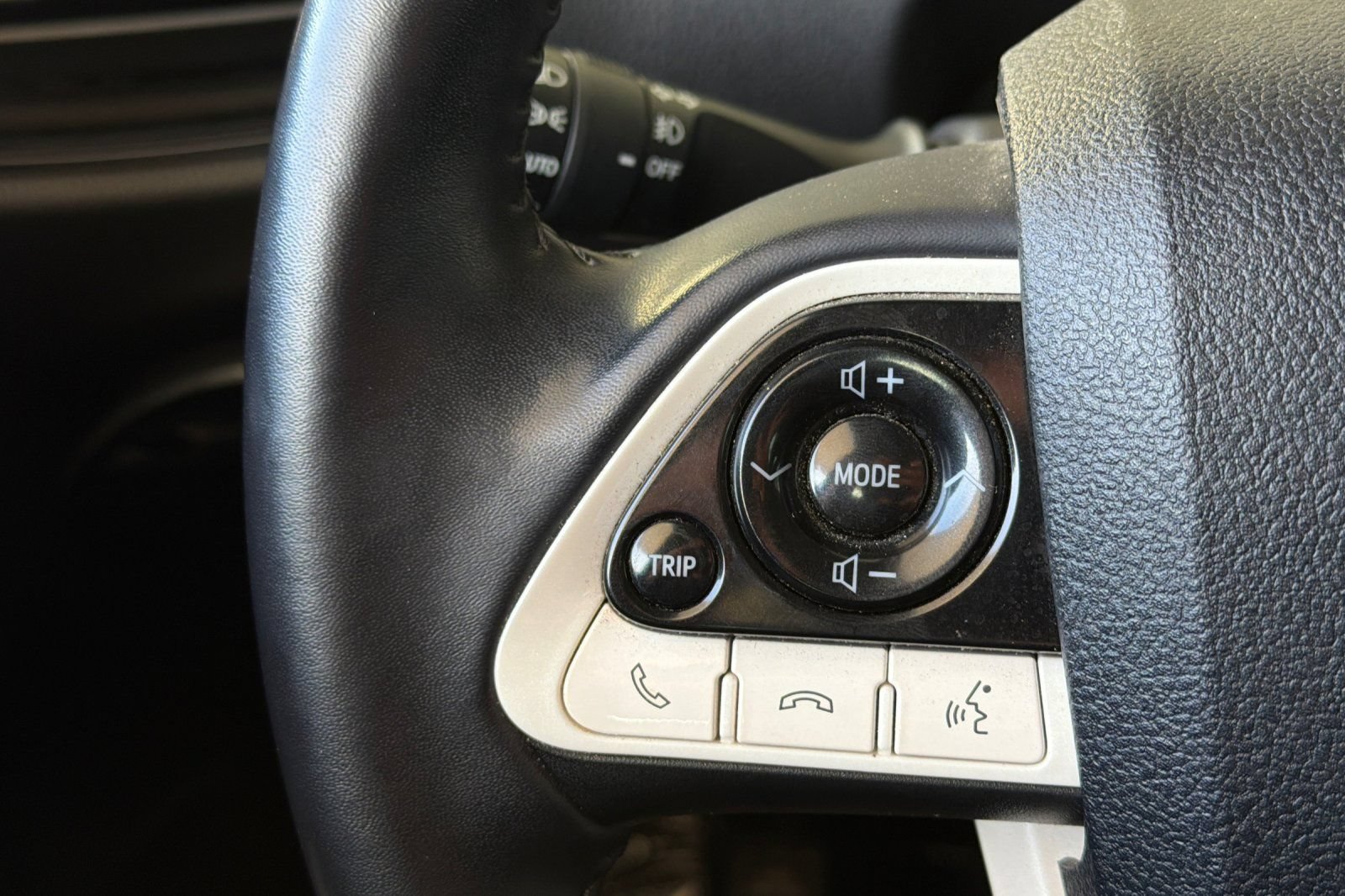 Used 2019 Toyota Prius Prime Advanced w/ Carpet Mat Package FWD image 27