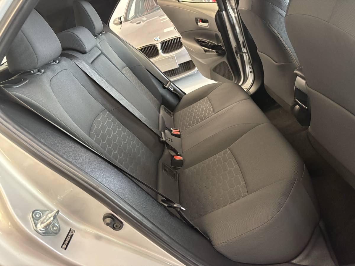 Used 2019 Toyota Corolla SE w/ Carpet Mat Package FWD image 24