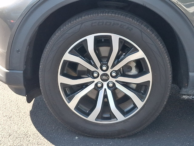 Certified 2020 Ford Explorer ST w/ Premium Technology Package AWD/4WD image 33