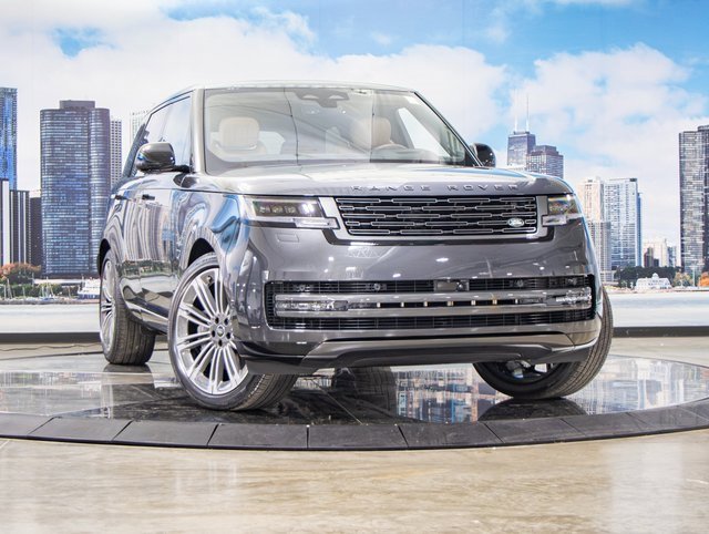 New 2025 Land Rover Range Rover SE image 2