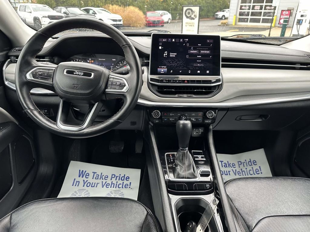 Used 2022 Jeep Compass Limited image 19