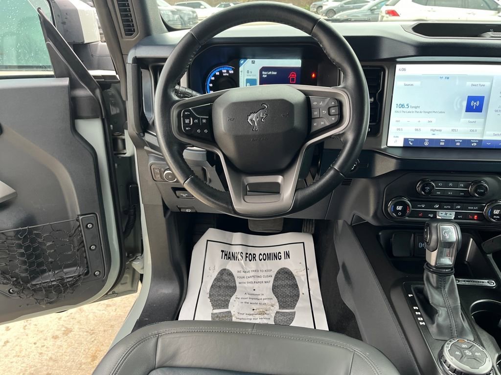 Used 2023 Ford Bronco Outer Banks image 13