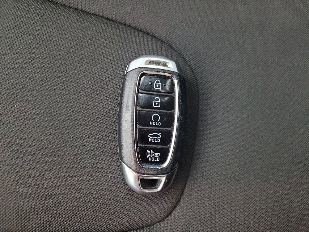 Used 2023 Hyundai Elantra SEL w/ Convenience Package FWD image 32
