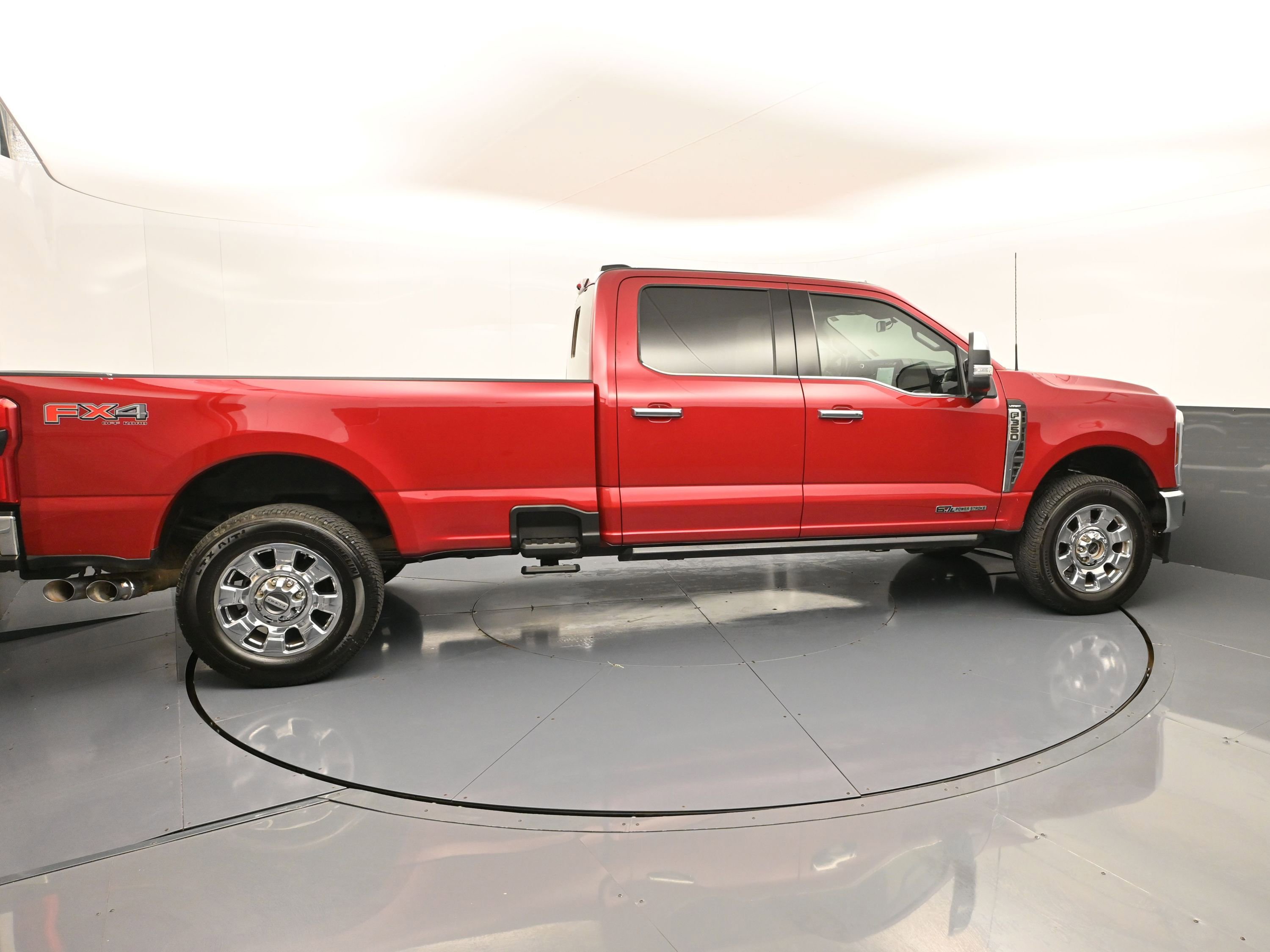 Used 2024 Ford F350 Lariat w/ Lariat Ultimate Package image 25