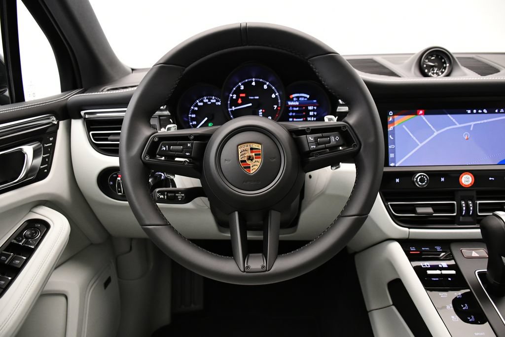 Certified 2026 Porsche Macan Turbo AWD/4WD image 27