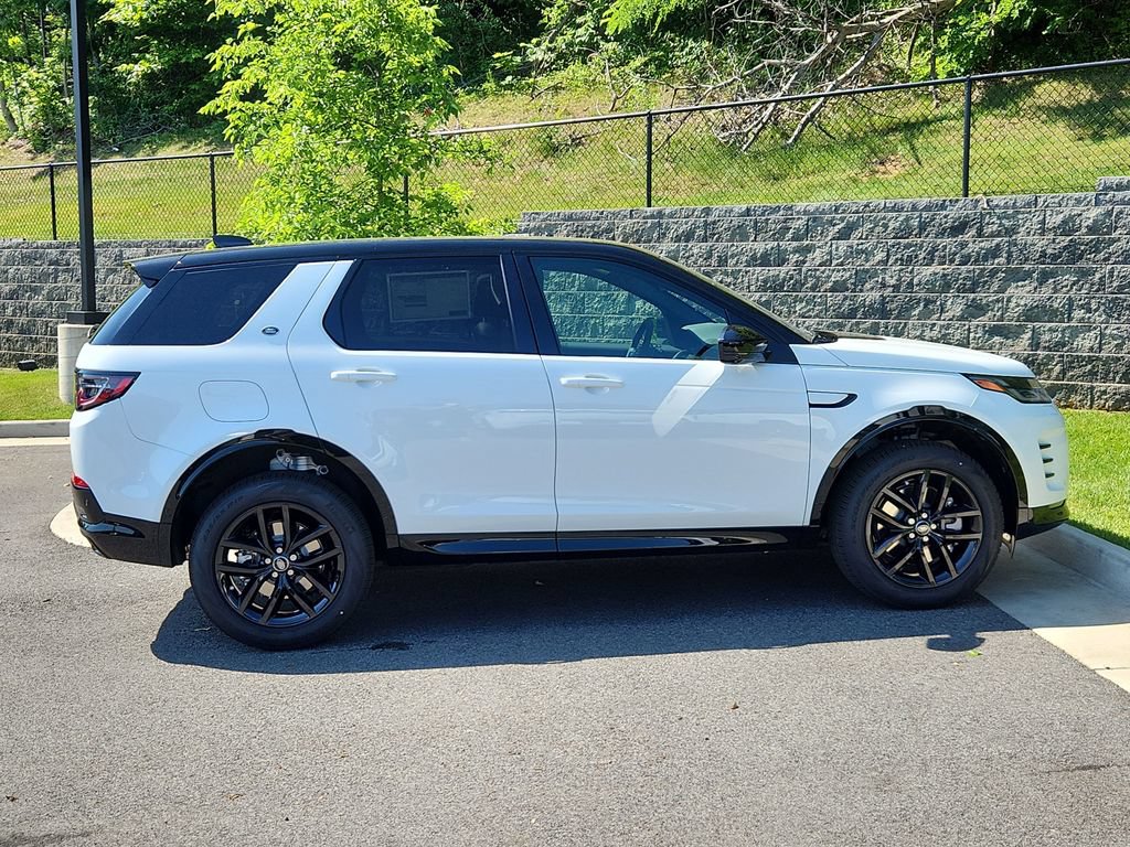 New 2026 Land Rover Discovery Sport Landmark AWD/4WD image 11