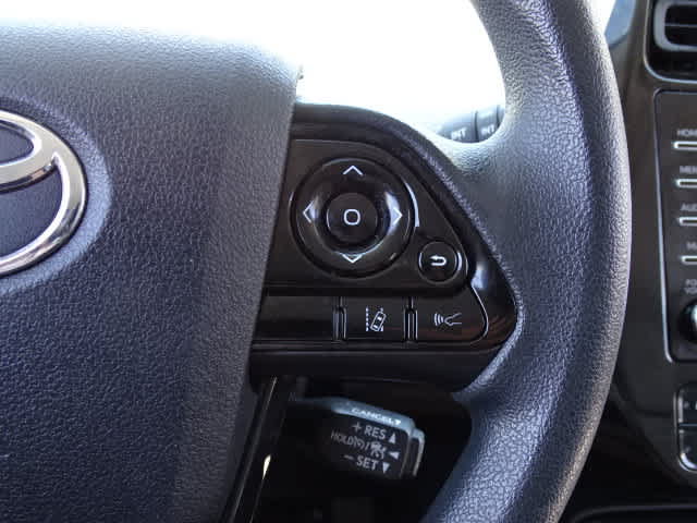 Used 2022 Toyota Prius LE FWD image 35