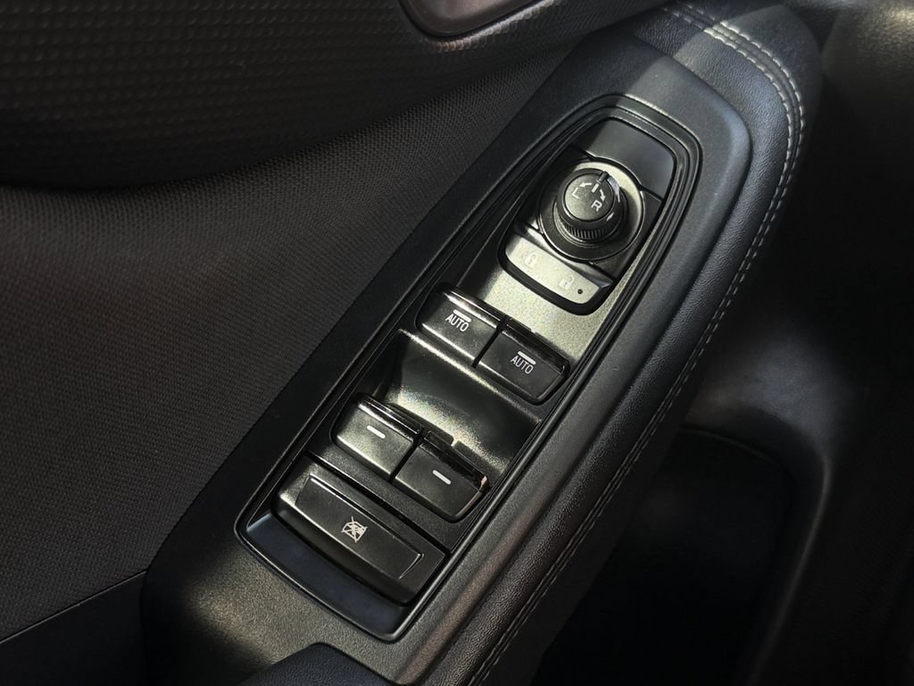 Used 2023 Subaru Forester Premium AWD/4WD image 21