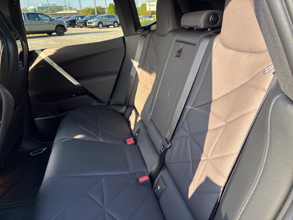 Certified 2025 BMW iX xDrive50 AWD/4WD image 22