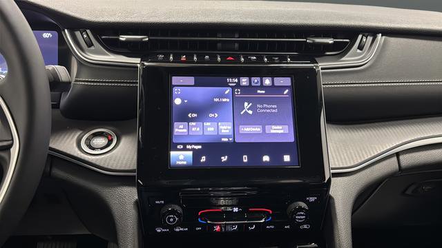 Certified 2023 Jeep Grand Cherokee Laredo image 12