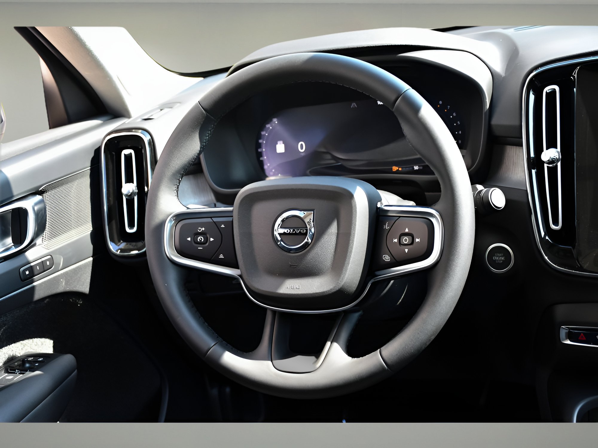 Used 2026 Volvo XC40 B5 Core w/ Protection Package Premier AWD/4WD image 16