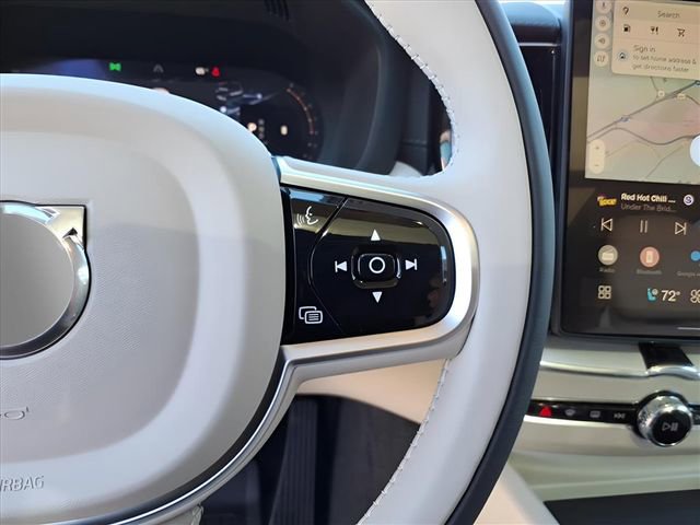 New 2026 Volvo XC60 B5 Ultra w/ Protection Package Premier image 17