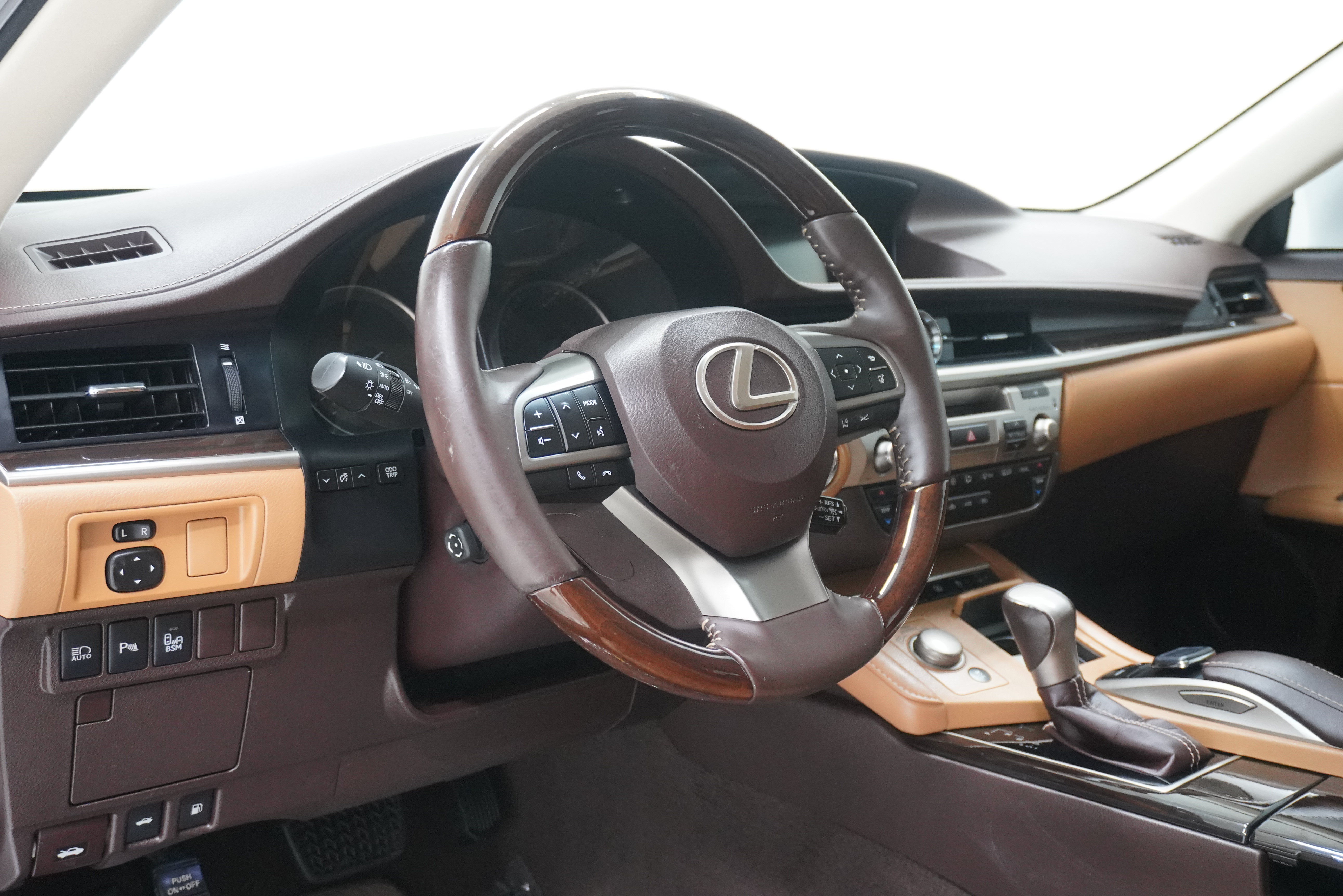 Used 2018 Lexus ES 350 w/ Luxury Package w/Wood Trim FWD image 10