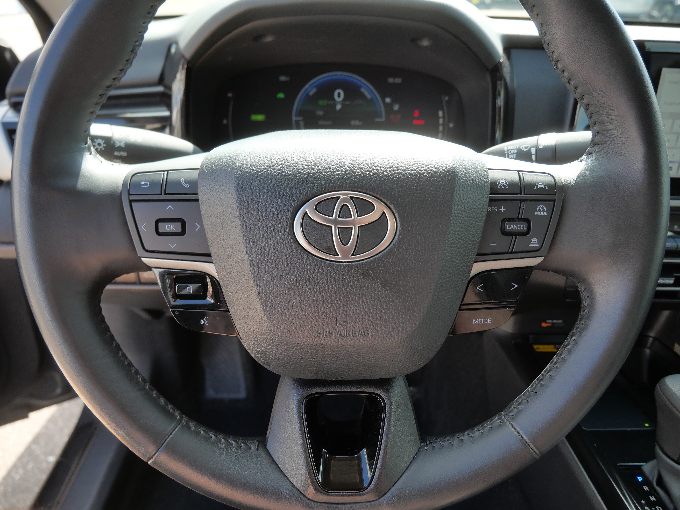 Used 2025 Toyota Camry LE w/ Convenience Package AWD/4WD image 26
