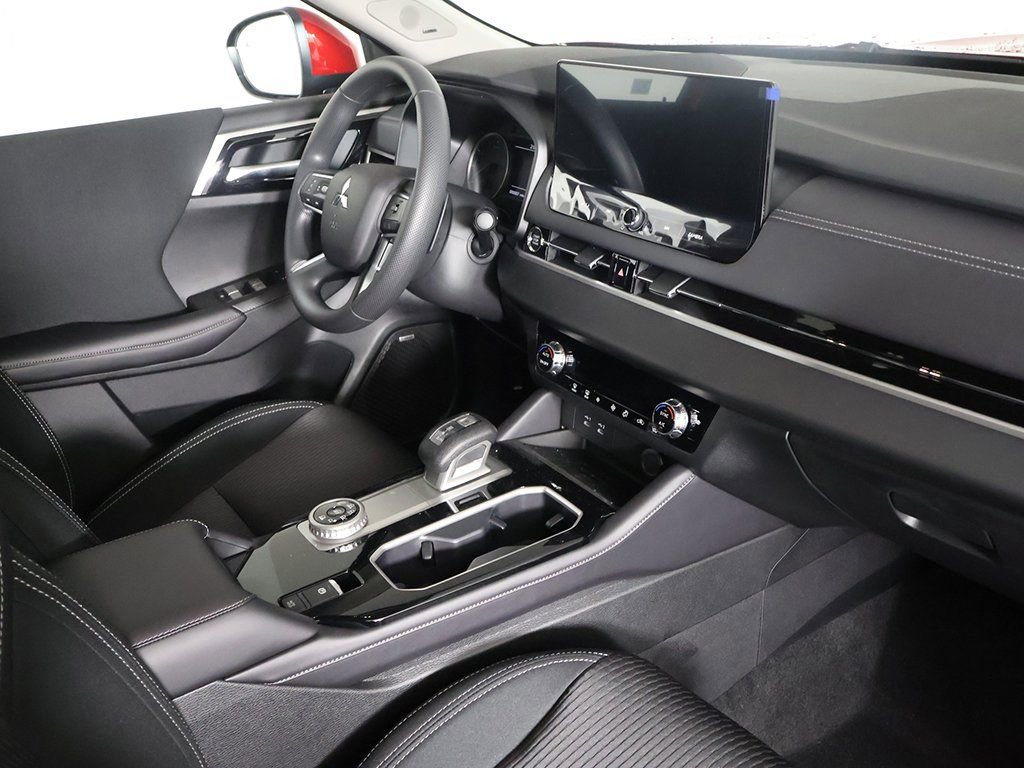 New 2026 Mitsubishi Outlander ES AWD/4WD image 29