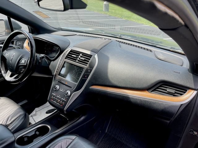 Used 2018 Lincoln MKC Select w/ Select Plus Package AWD/4WD image 21