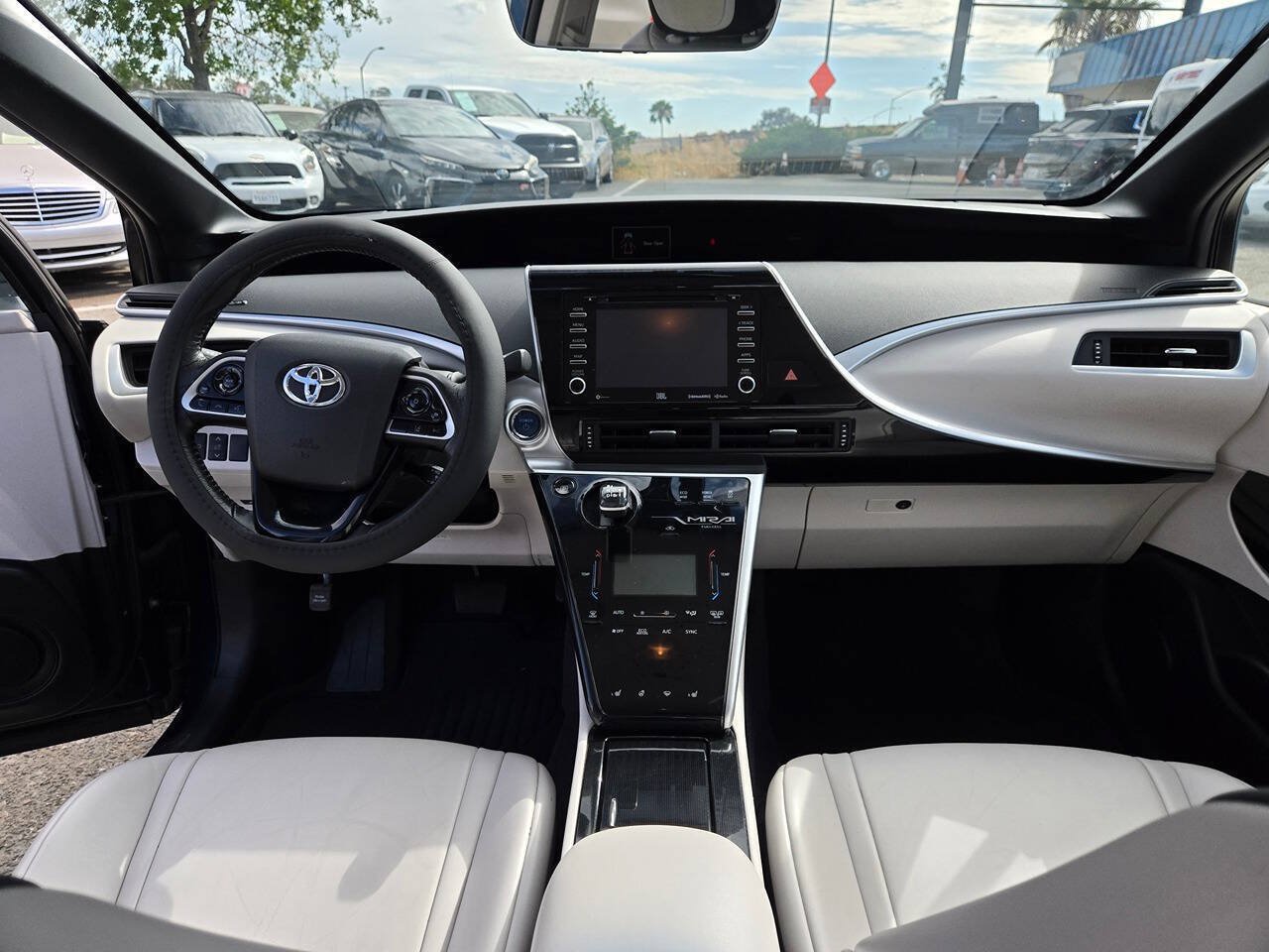 Used 2018 Toyota Mirai FWD image 34