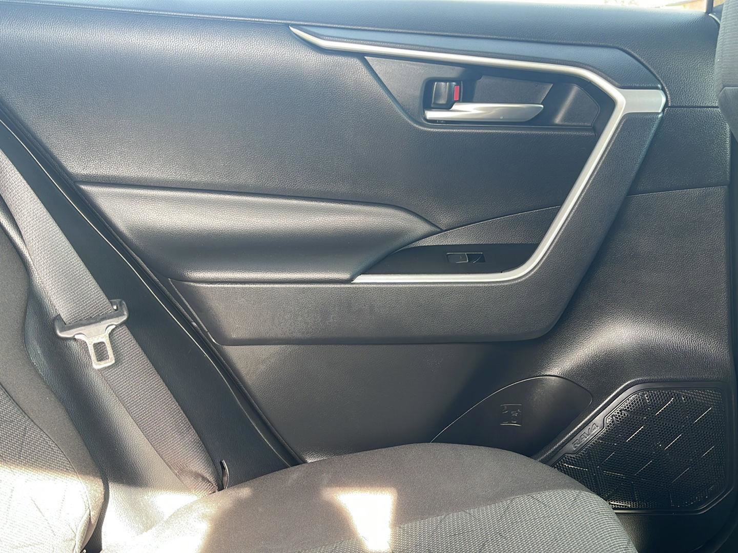Used 2025 Toyota RAV4 XLE AWD/4WD image 13