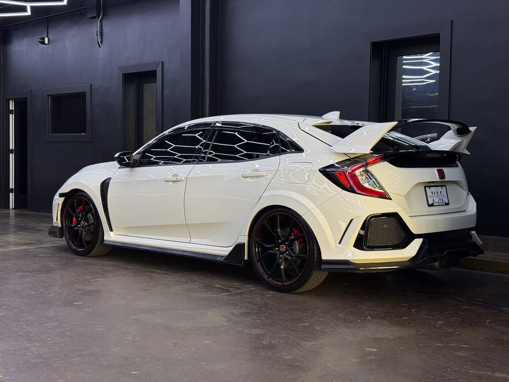 Used 2018 Honda Civic Type R image 6