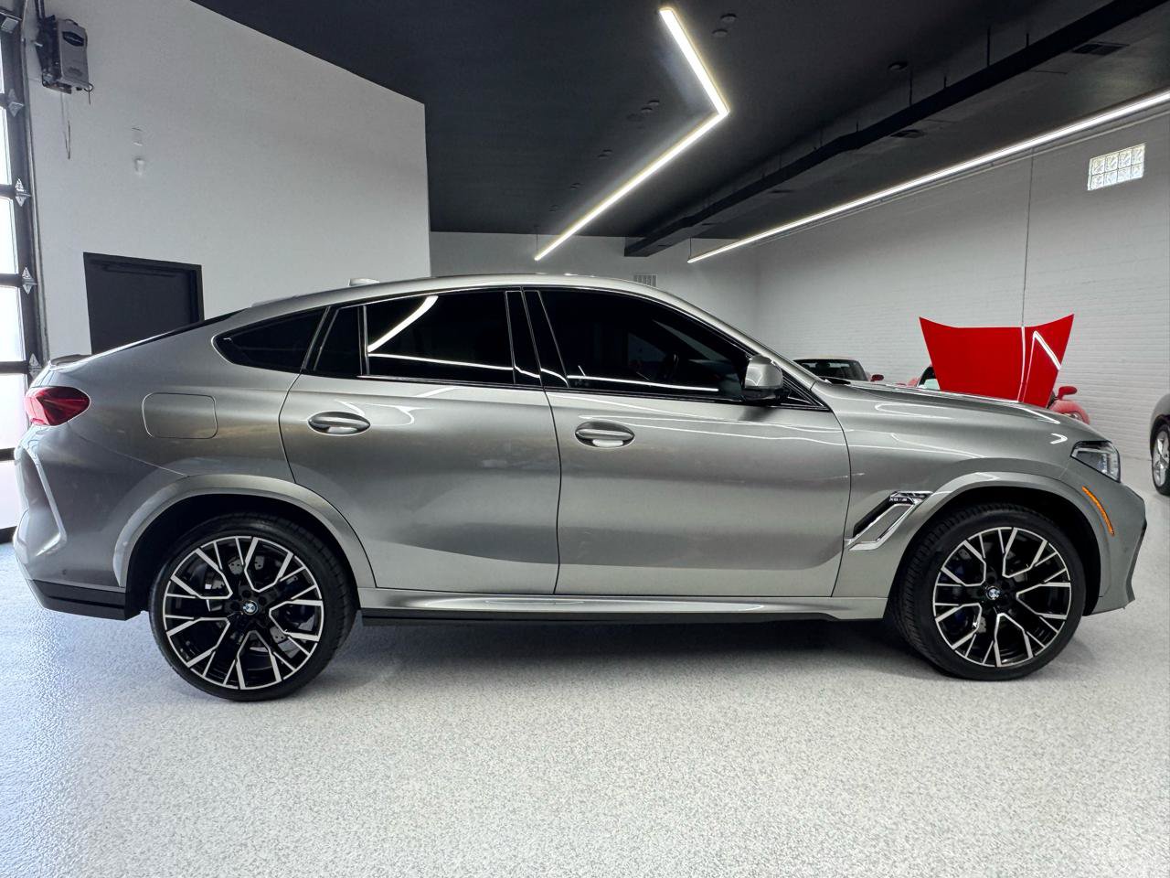Used 2021 BMW X6 M w/ Executive Package AWD/4WD image 19
