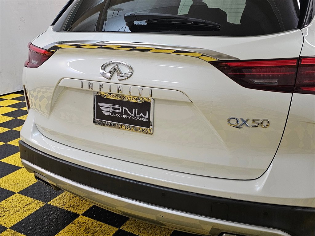 Used 2019 INFINITI QX50 Essential w/ Cargo Package image 13