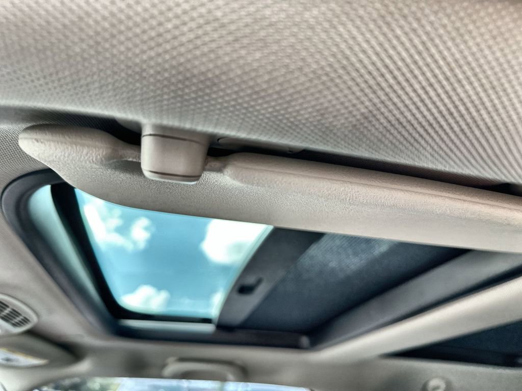 Used 2015 MINI Cooper S image 19