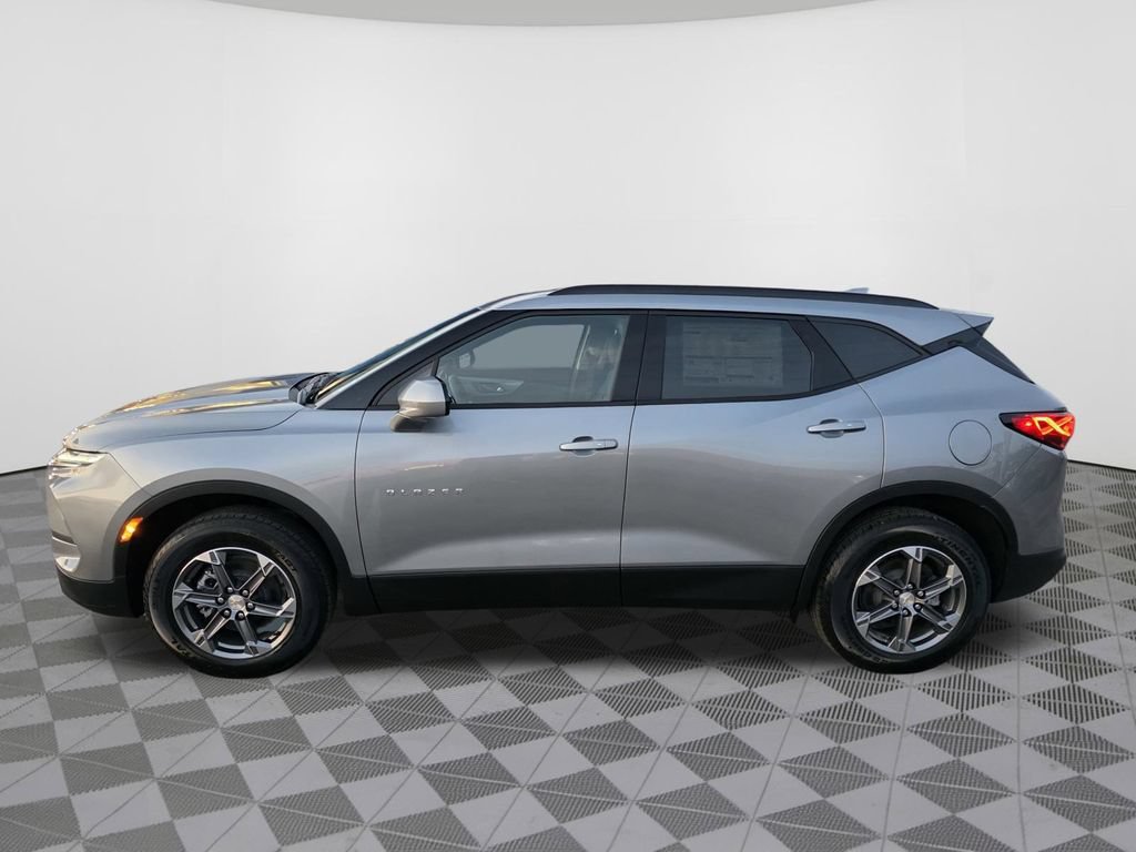 New 2026 Chevrolet Blazer LT w/ Convenience Package FWD image 12