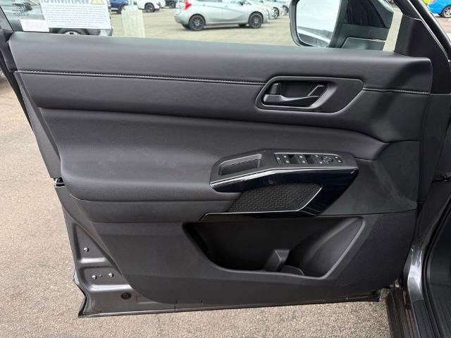 New 2026 Nissan Pathfinder SV w/ Cargo Package AWD/4WD image 18