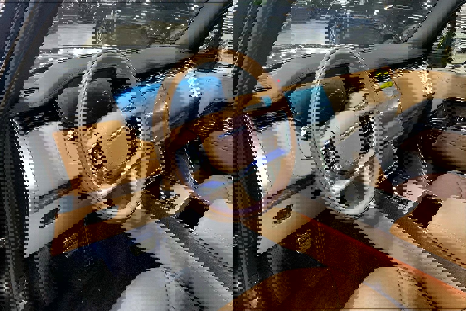 New 2026 Land Rover Range Rover SE image 8