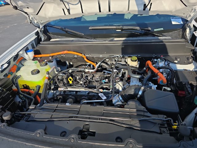 New 2026 Ford Maverick XLT w/ XLT Luxury Package FWD image 29