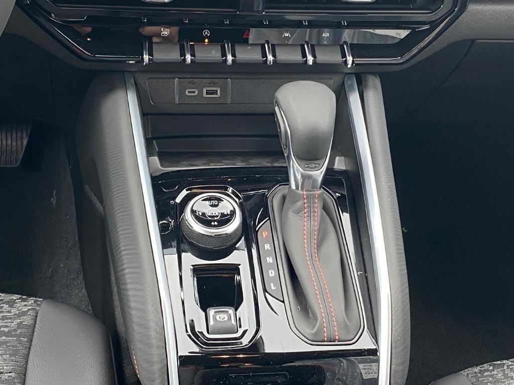 New 2025 Chevrolet Colorado Z71 w/ Technology Package image 13