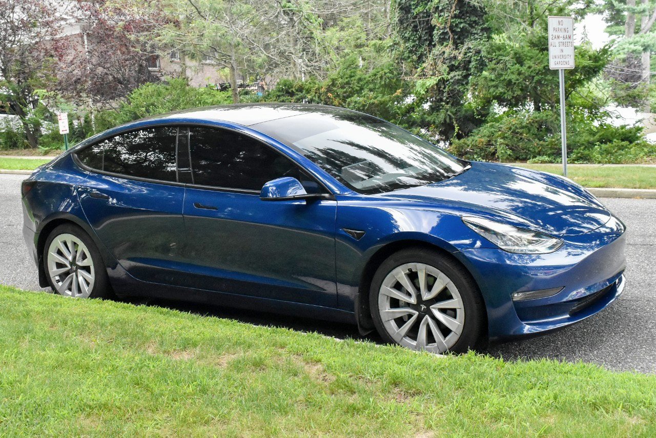 Used 2021 Tesla Model 3 Long Range AWD/4WD image 10