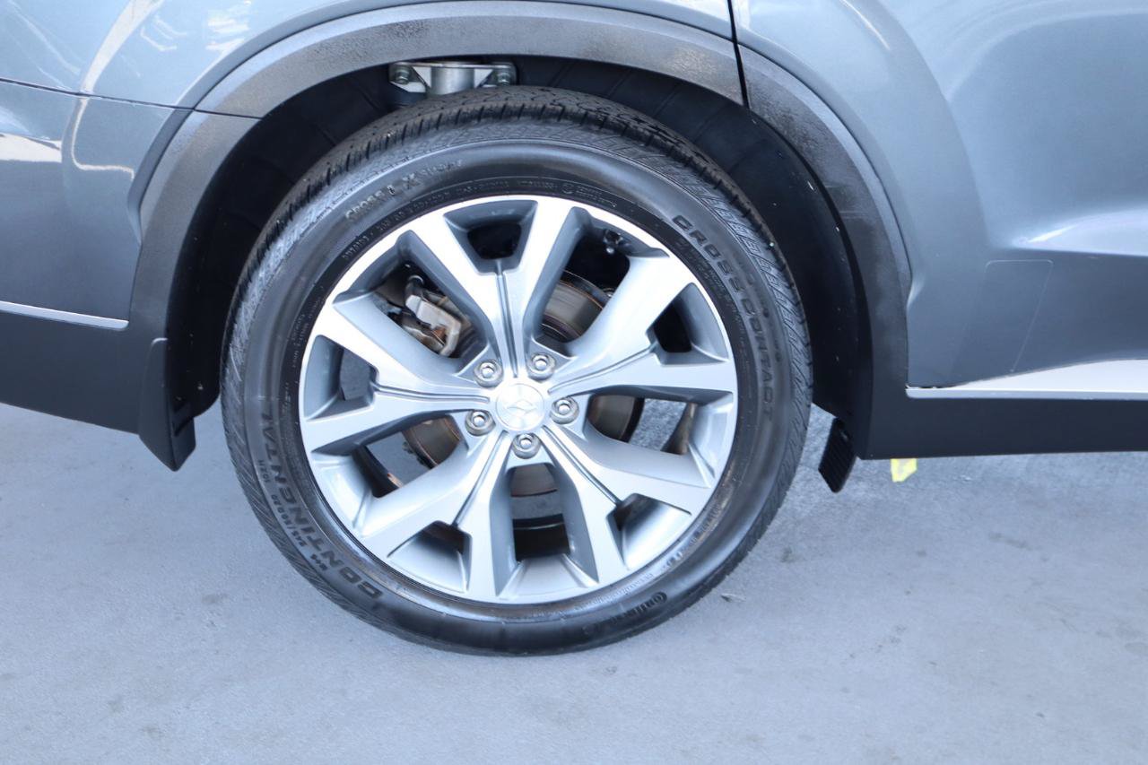Used 2020 Hyundai Palisade SEL w/ Premium Package FWD image 5