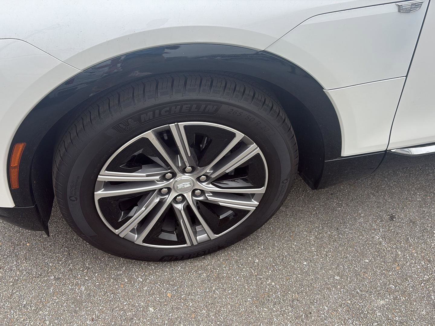 Used 2024 Cadillac Lyriq Luxury RWD image 9
