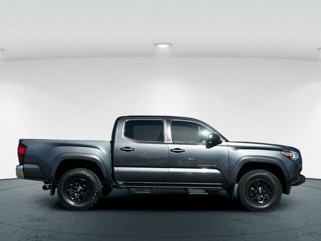 Used 2022 Toyota Tacoma SR5 image 7