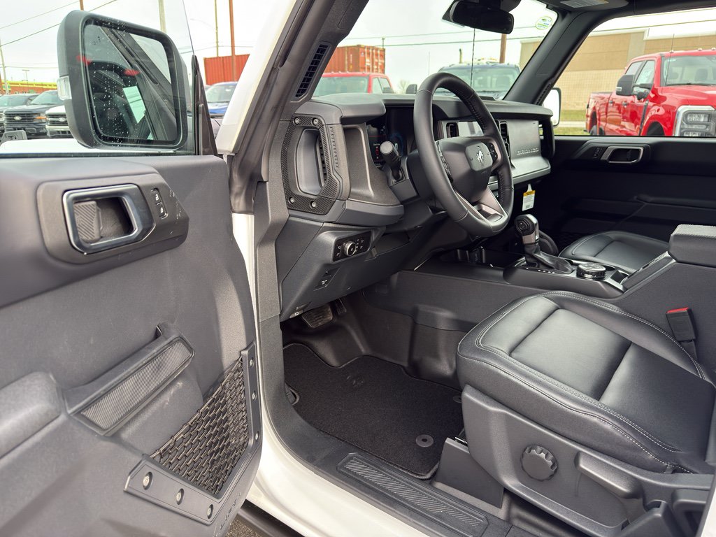 New 2025 Ford Bronco Badlands AWD/4WD image 9