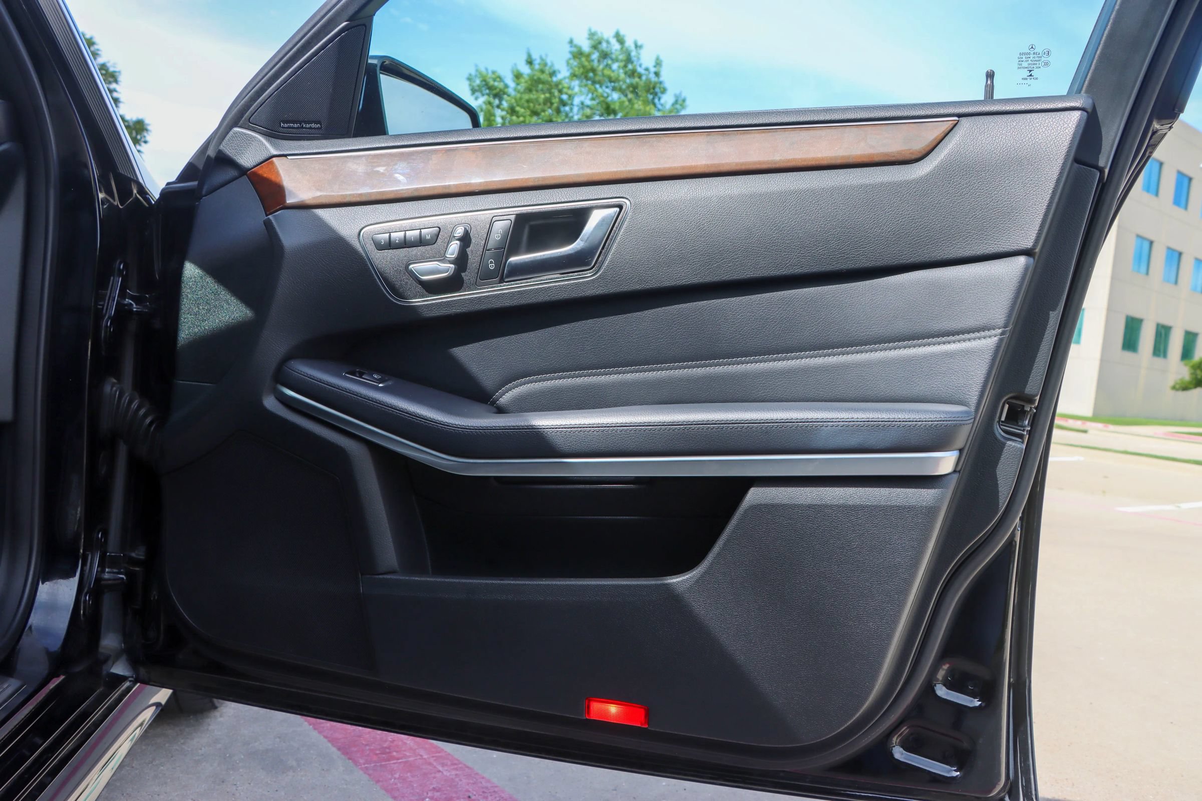 Used 2015 Mercedes-Benz E 350 4MATIC Sedan w/ Premium 1 Package image 10