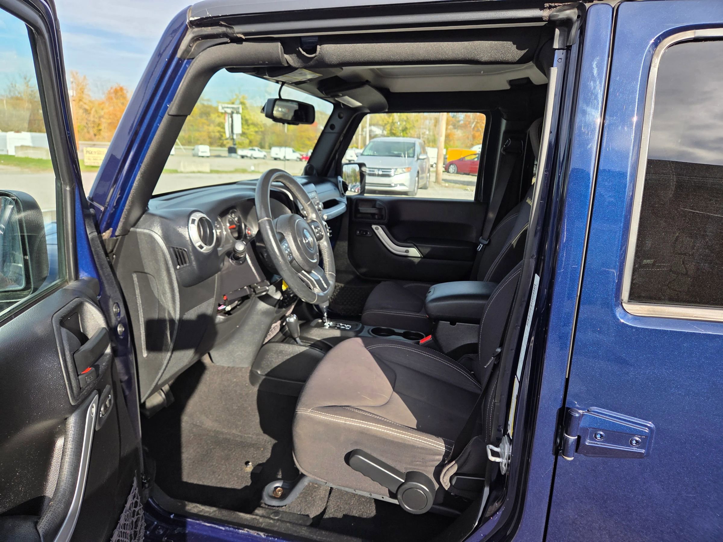 Used 2013 Jeep Wrangler Unlimited Sahara w/ Connectivity Group image 11