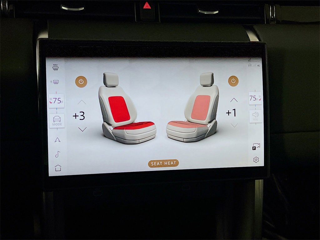 Used 2025 Land Rover Discovery Sport S image 21