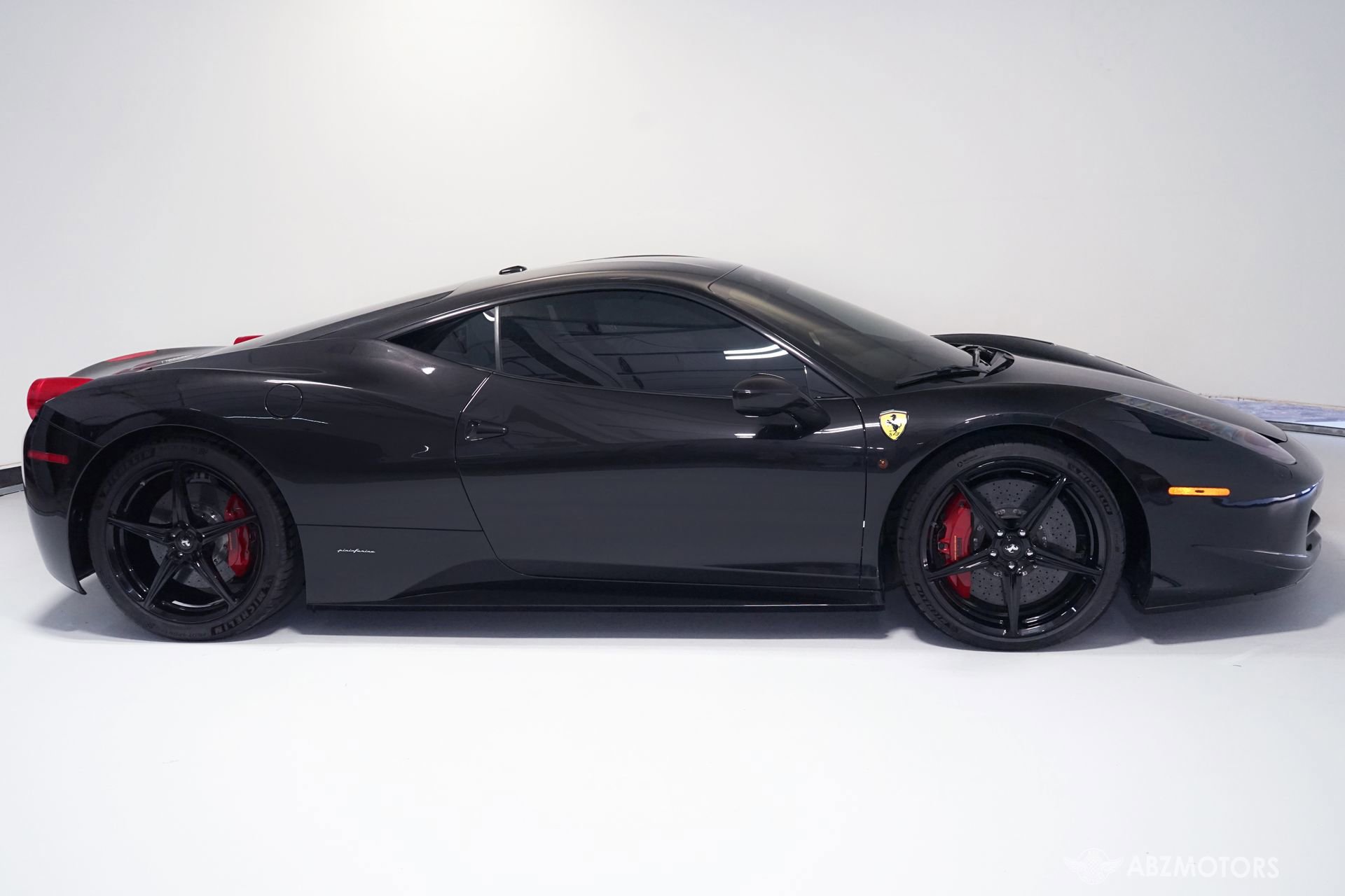 Used 2011 Ferrari 458 Italia Coupe image 3
