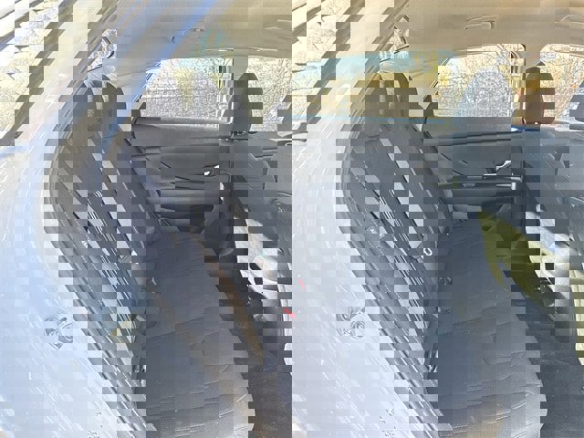 Used 2024 Hyundai Elantra SEL image 28