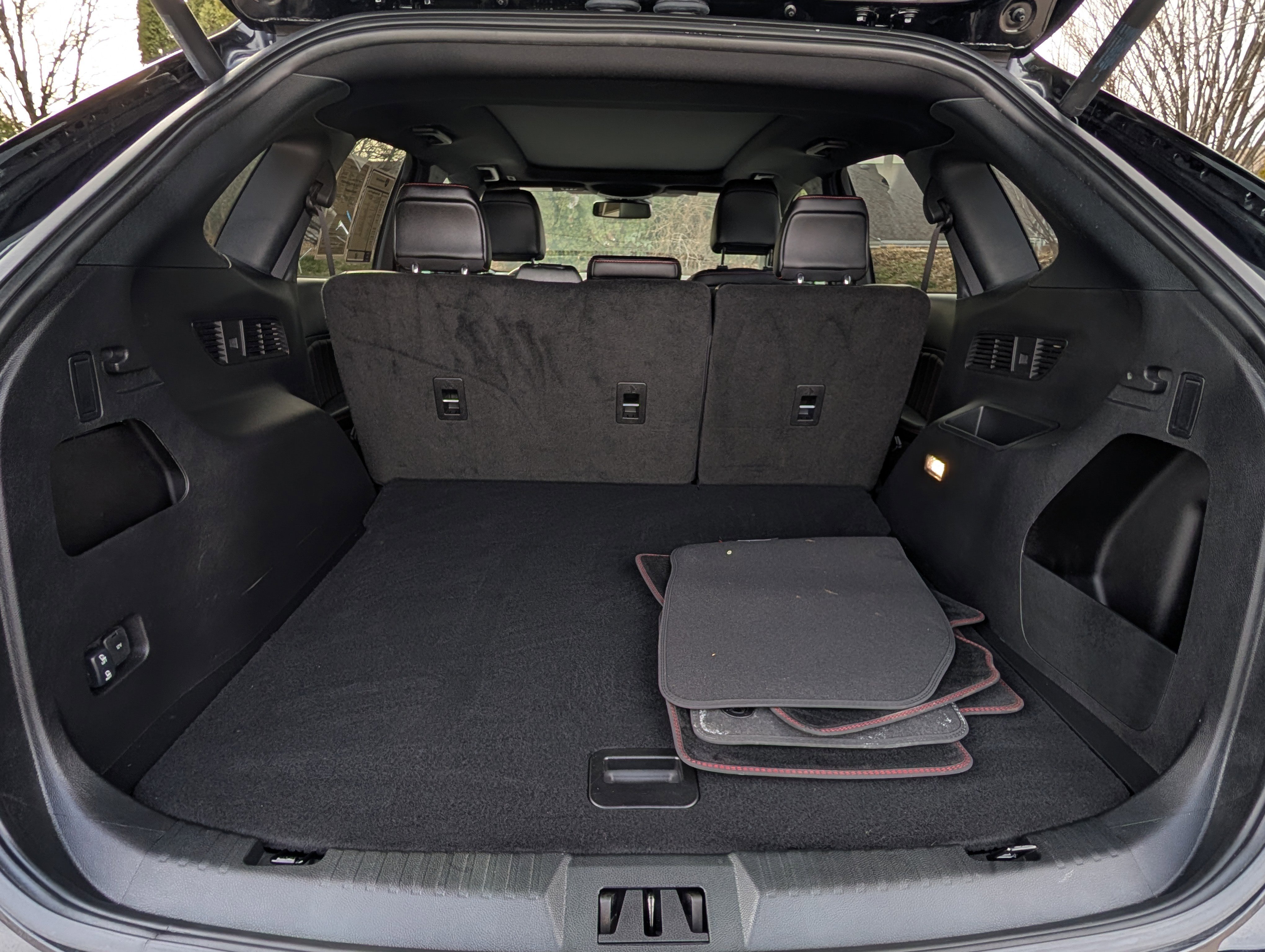 Used 2024 Ford Edge ST-Line image 31