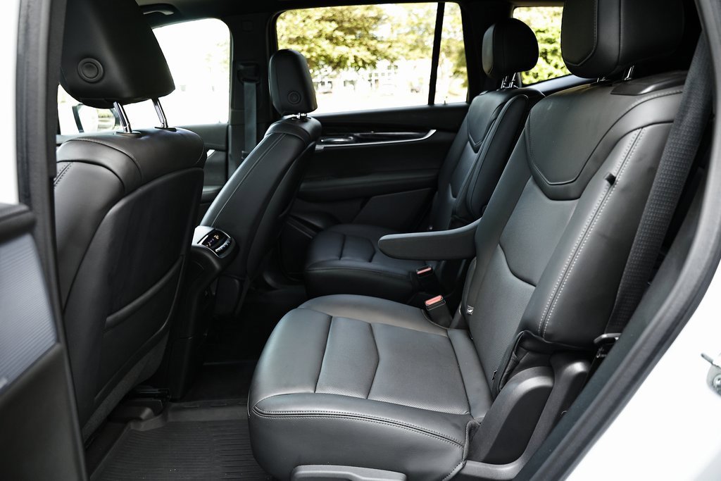 Used 2024 Cadillac XT6 Premium Luxury w/ Technology Package image 27