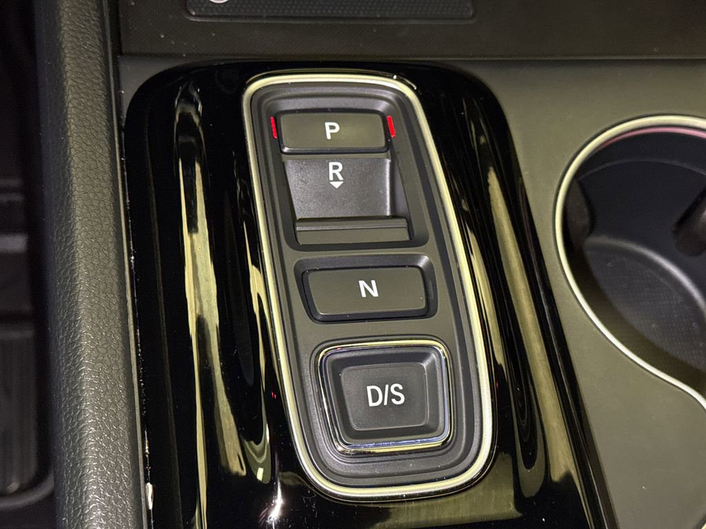 Certified 2025 Honda Pilot Black Edition image 30