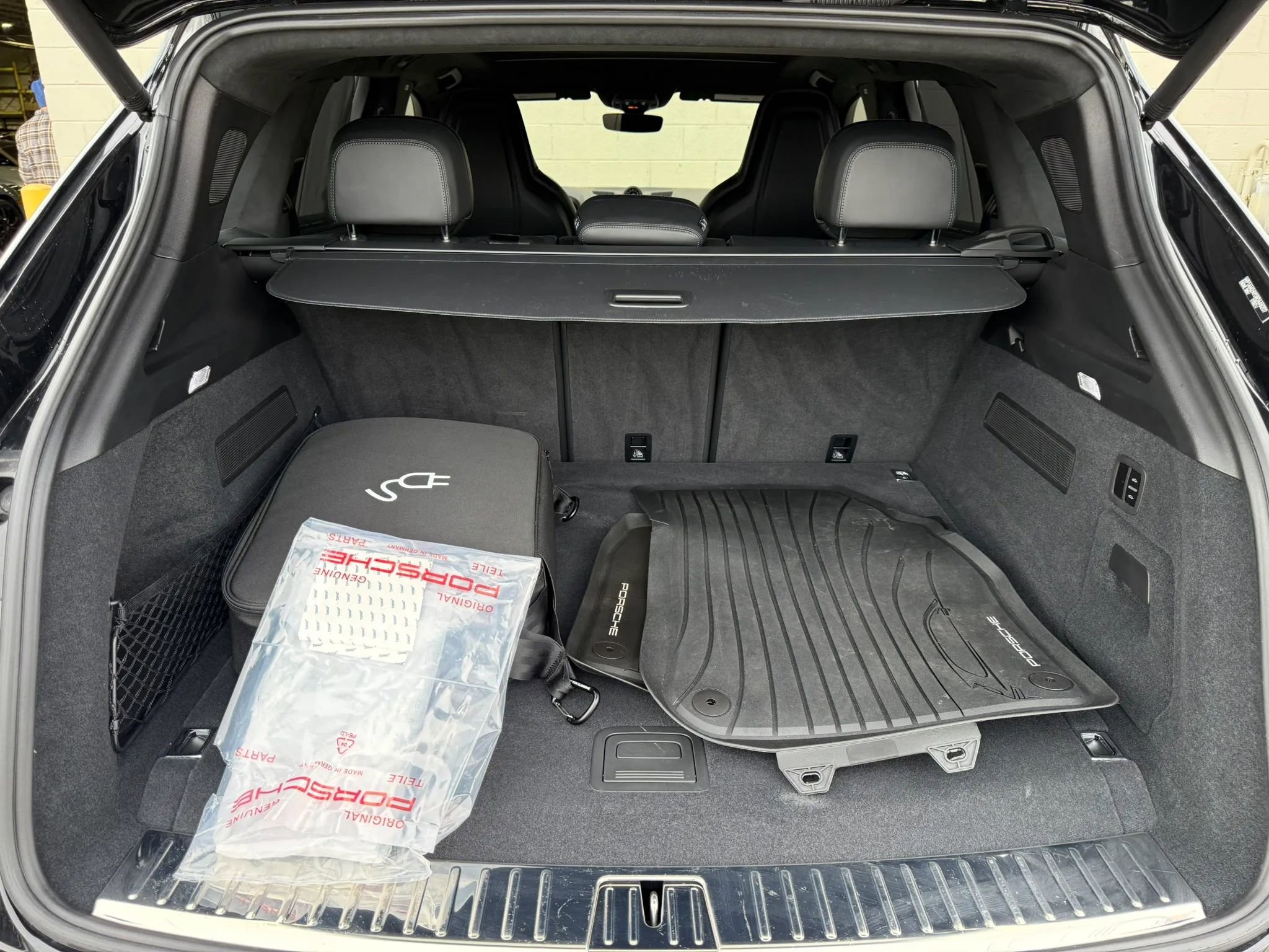 Used 2024 Porsche Cayenne Turbo image 61