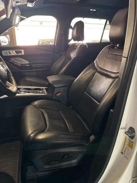 Used 2021 Ford Explorer Platinum w/ Equipment Group 601A image 7
