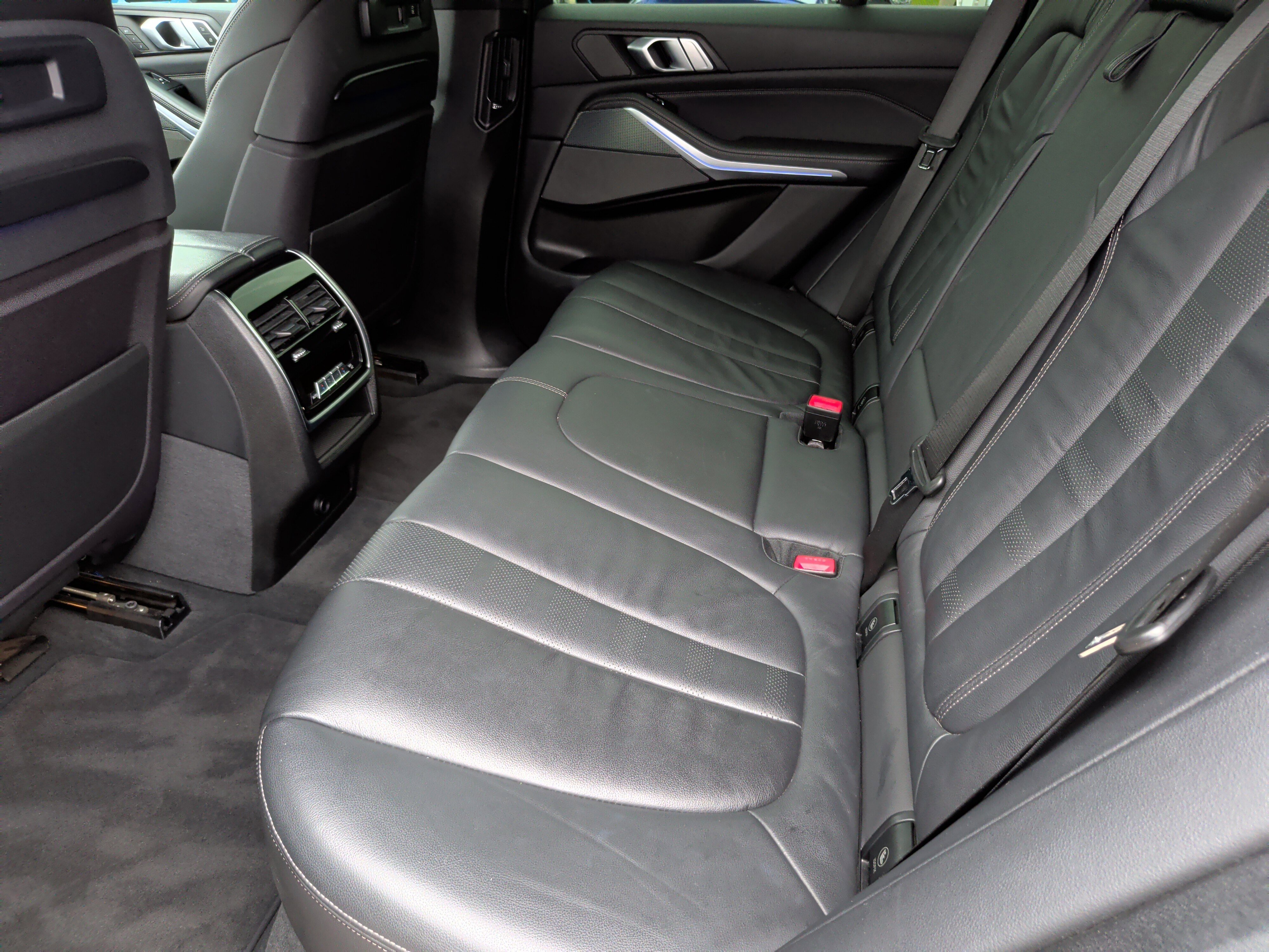 Used 2019 BMW X5 xDrive40i w/ M Sport Package AWD/4WD image 37