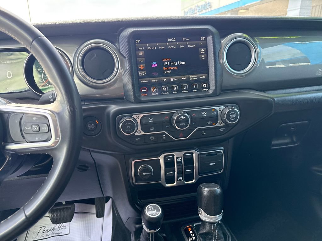 Used 2023 Jeep Gladiator Overland image 19