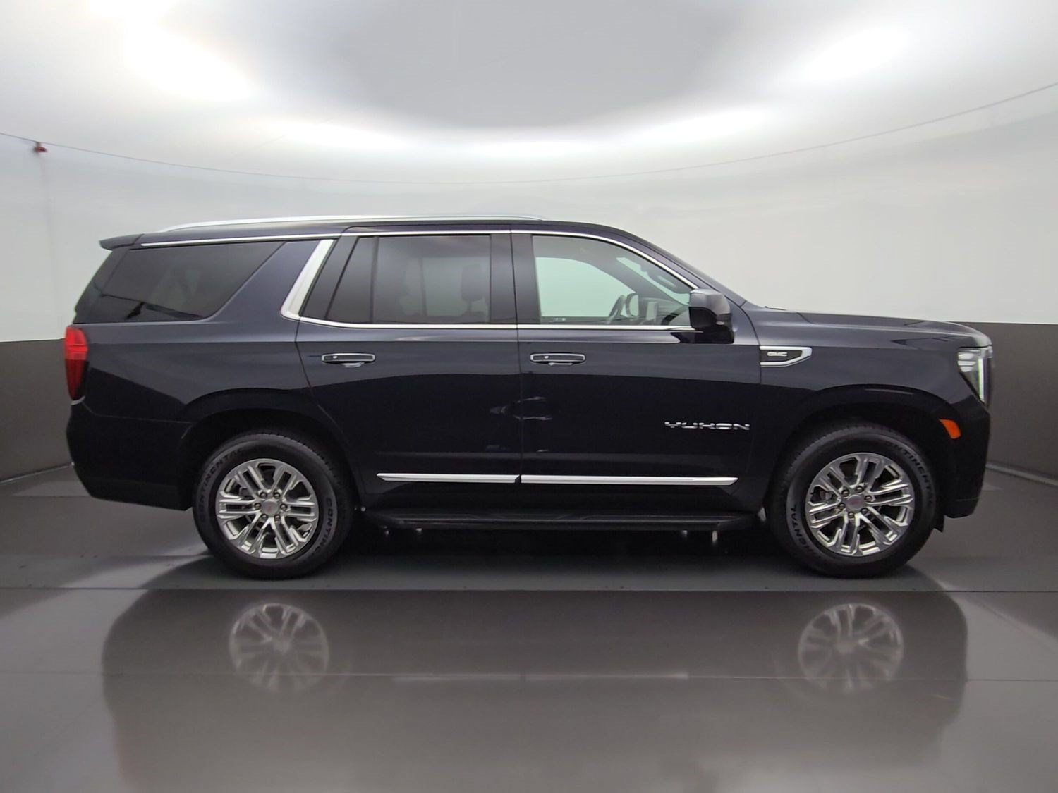 Used 2022 GMC Yukon SLT RWD image 11